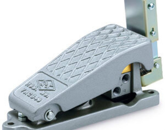XT34-60/67, Tipo pedal